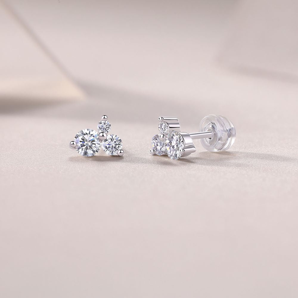 E13172 Chic Moissanite Stud Earrings – Asymmetrical Sparkle with Timeless Elegance