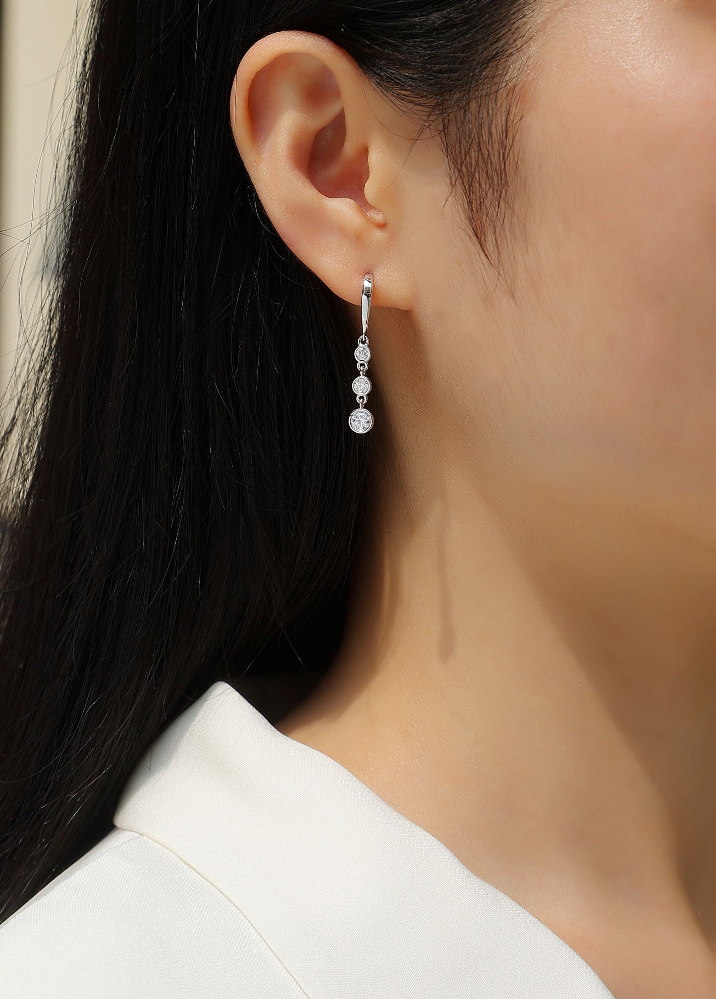 E13641 Starlight Moissanite Stud Earrings – S925 Silver Minimalist Sparkle