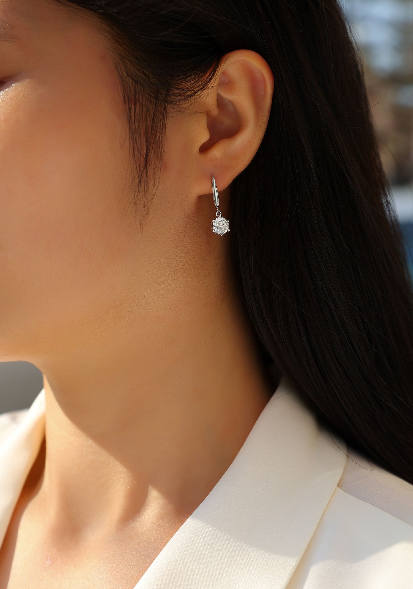 E13187 Elegant Moissanite Drop Earrings – Brilliant Round Cut with Classic Prong Setting
