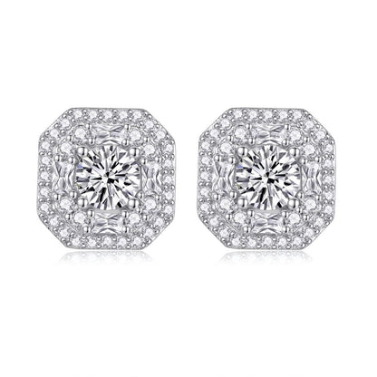 E13514 Starry Moissanite Stud Earrings – Sparkling Halo with Classic Prong Design
