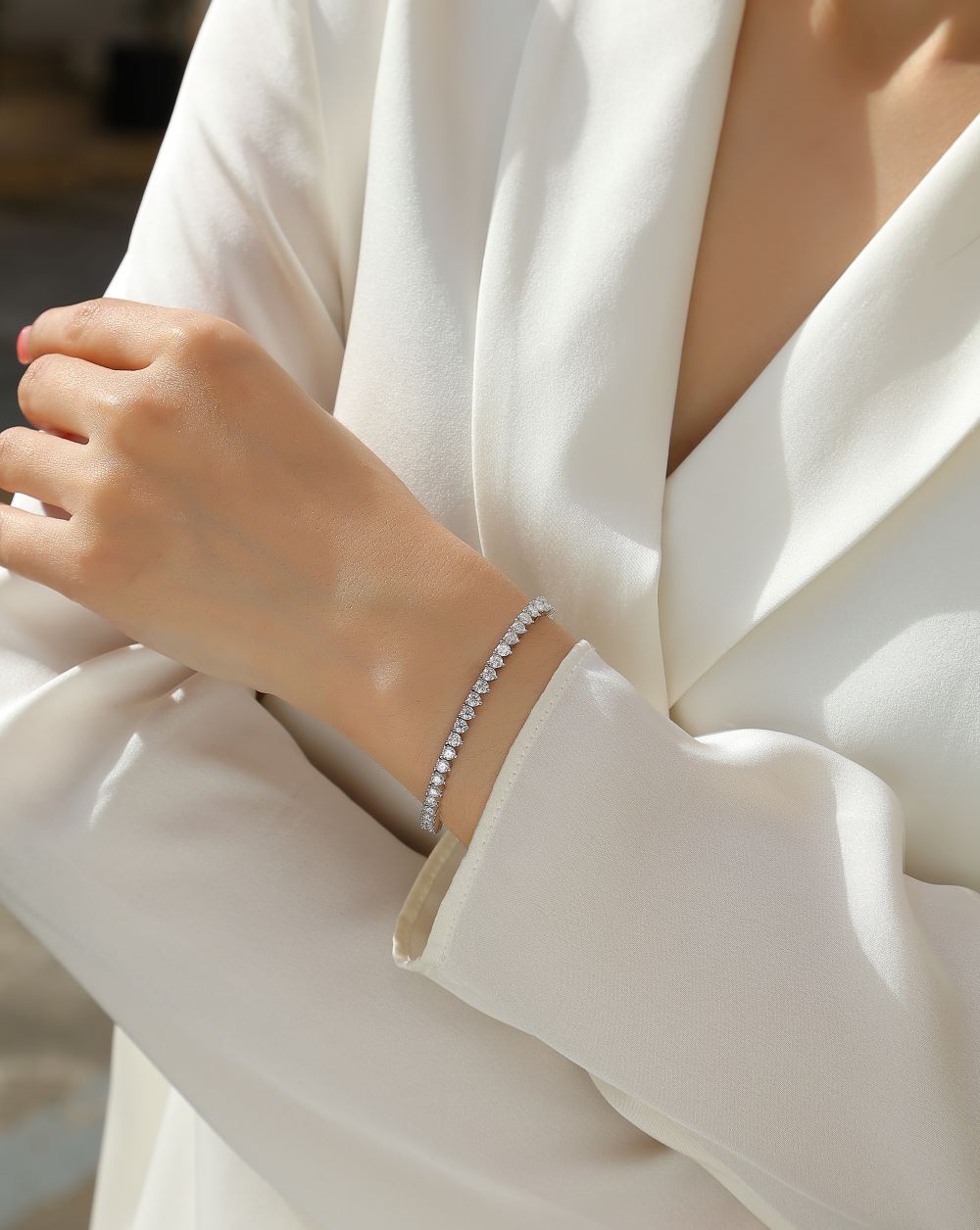 L13233-16.5CM-P Classic Three-Prong Tennis Bracelet – Elegant Moissanite Diamond Sparkle with Secure Double Lock