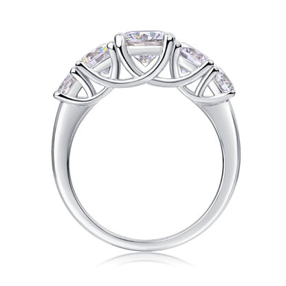 R12949 Exquisite Solitaire Moissanite Ring – Modern Classic Design with Sparkling Gemstone